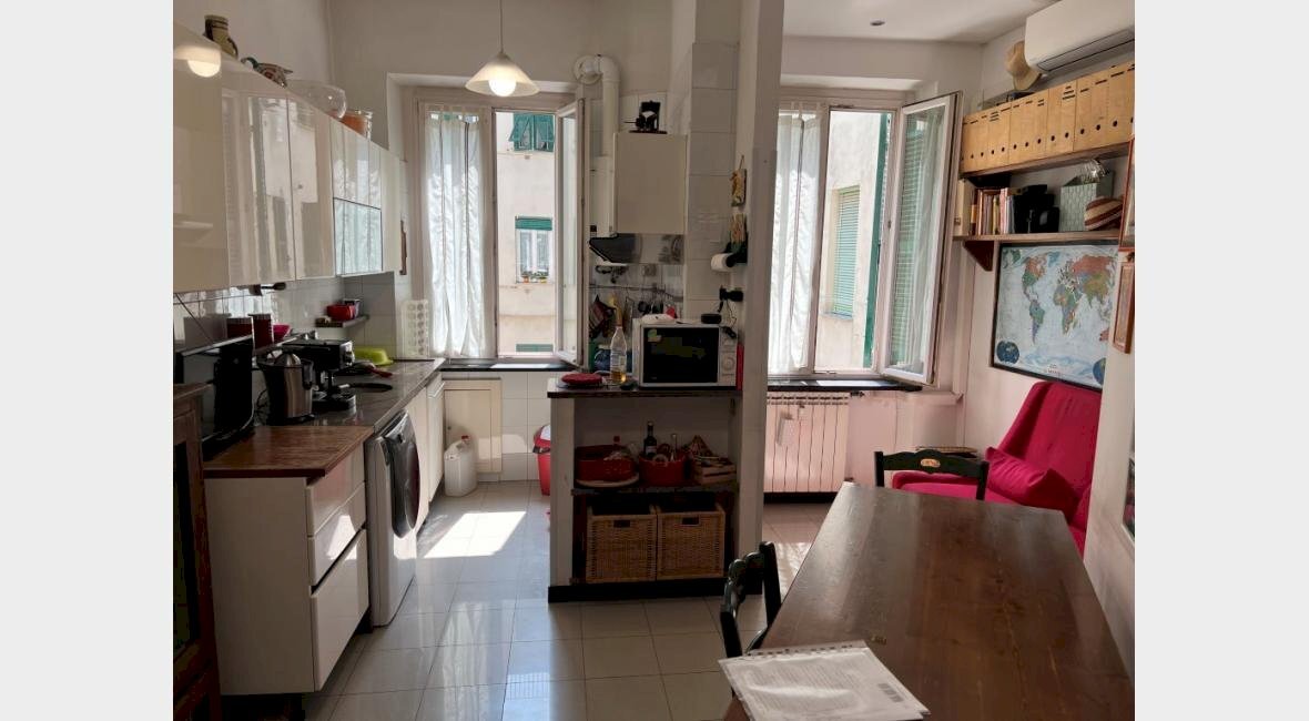 appartamento in vendita a Genova in zona Marassi