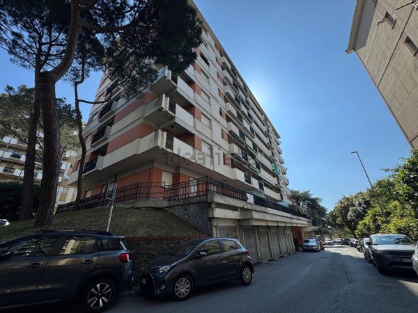 appartamento in vendita a Genova in zona Pegli