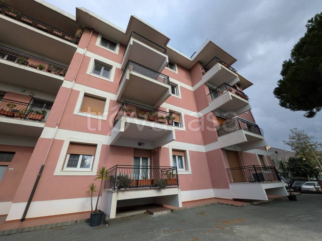 appartamento in vendita a Genova in zona Sestri Ponente