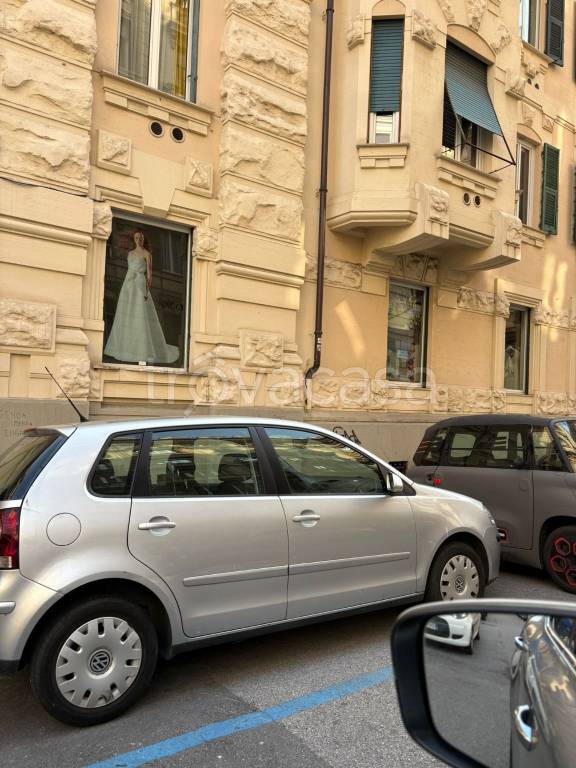 negozio in vendita a Genova