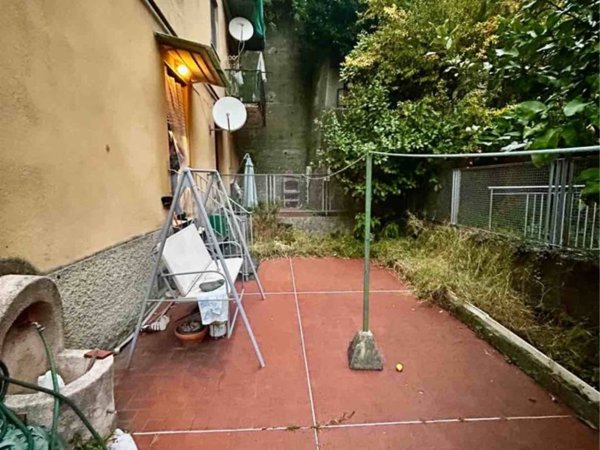 appartamento in vendita a Genova in zona Certosa