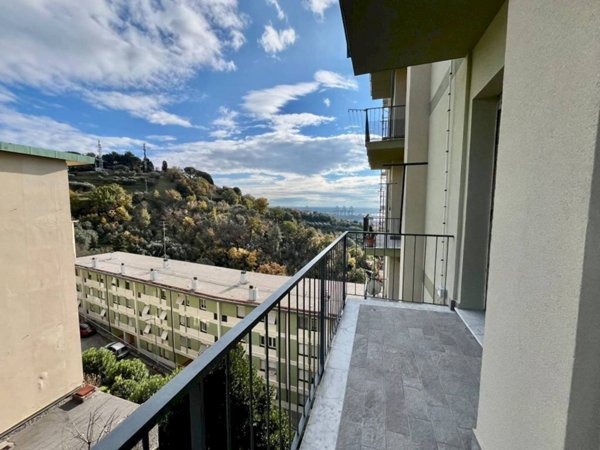 appartamento in vendita a Genova in zona Palmaro / Pra'