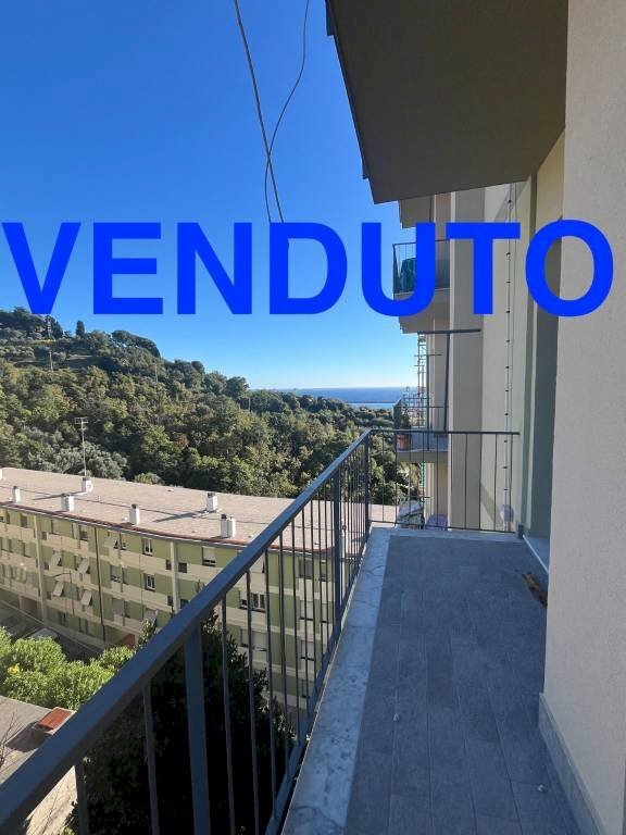 appartamento in vendita a Genova in zona Palmaro / Pra'