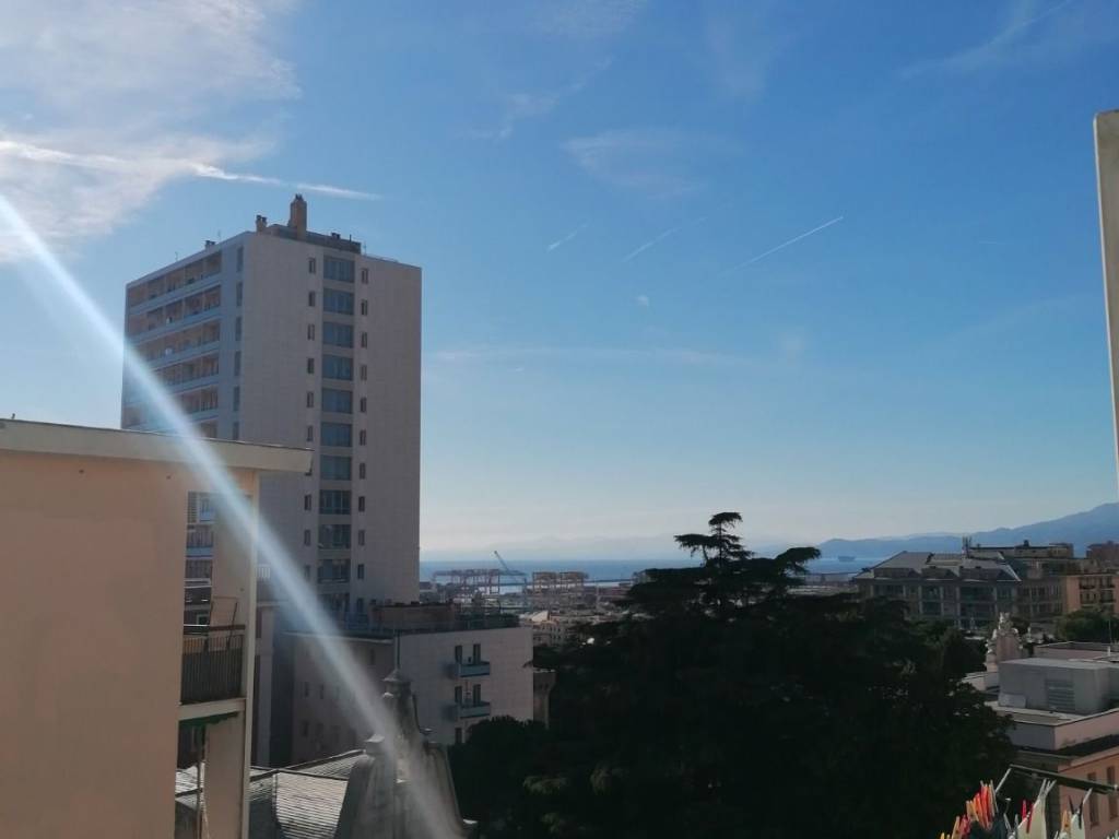 appartamento in vendita a Genova in zona Sampierdarena