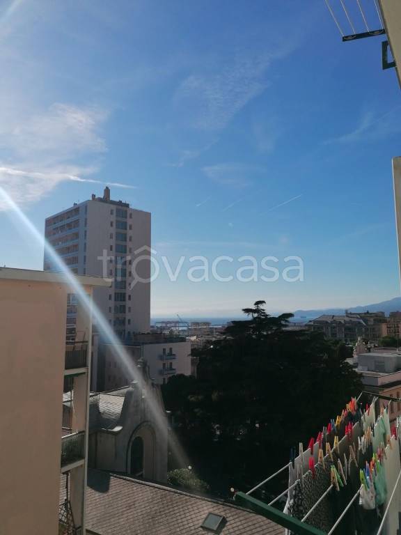 appartamento in vendita a Genova in zona Sampierdarena
