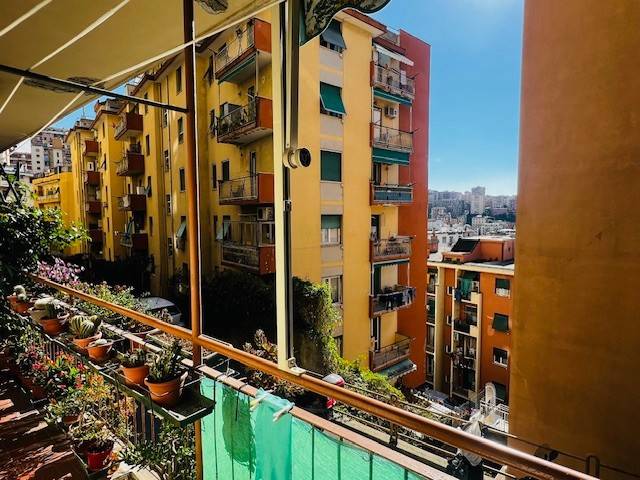 appartamento in vendita a Genova in zona Marassi
