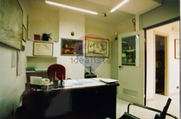 ufficio in vendita a Genova in zona Cornigliano