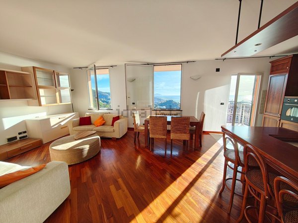 appartamento in vendita a Genova in zona Palmaro / Pra'