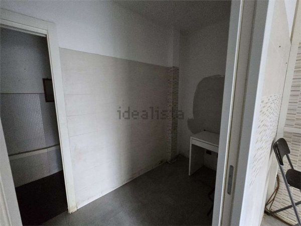 ufficio in vendita a Genova in zona Sampierdarena