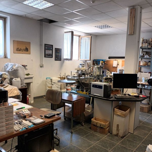 locale di sgombero in vendita a Genova