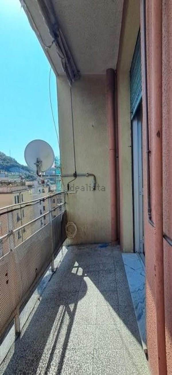 appartamento in vendita a Genova in zona Certosa