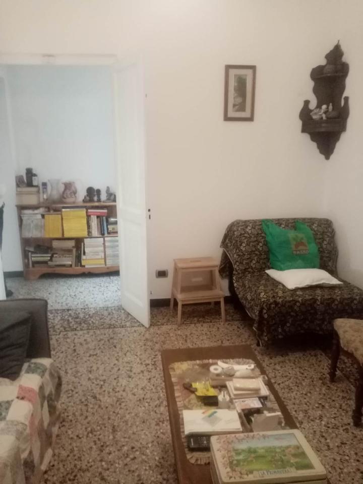 appartamento in vendita a Genova in zona Foce