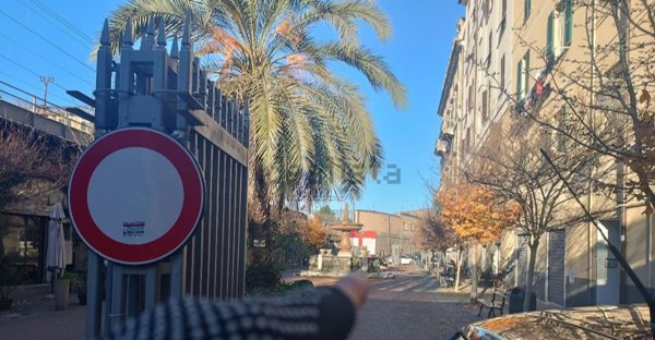 ufficio in vendita a Genova in zona Sampierdarena