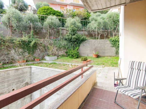 appartamento in vendita a Genova in zona Struppa