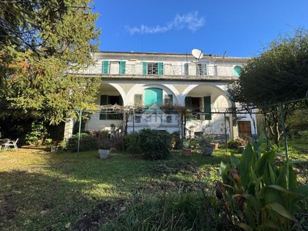 casa indipendente in vendita a Genova in zona Bolzaneto