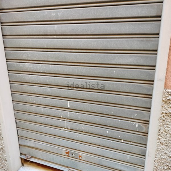 locale di sgombero in vendita a Genova