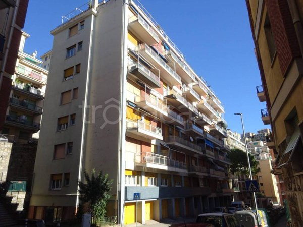 appartamento in vendita a Genova in zona Oregina