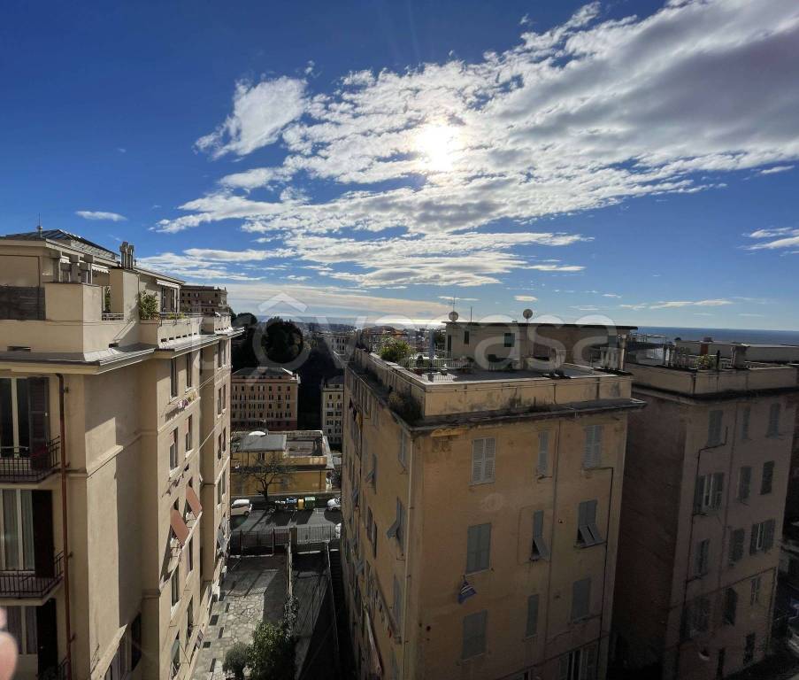 appartamento in vendita a Genova in zona Castelletto