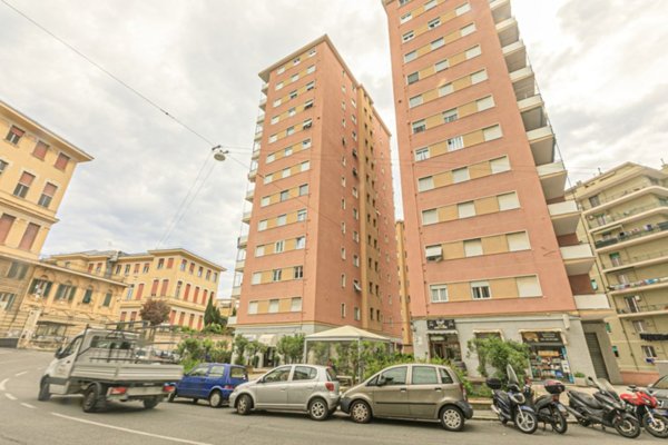 appartamento in vendita a Genova in zona Sampierdarena