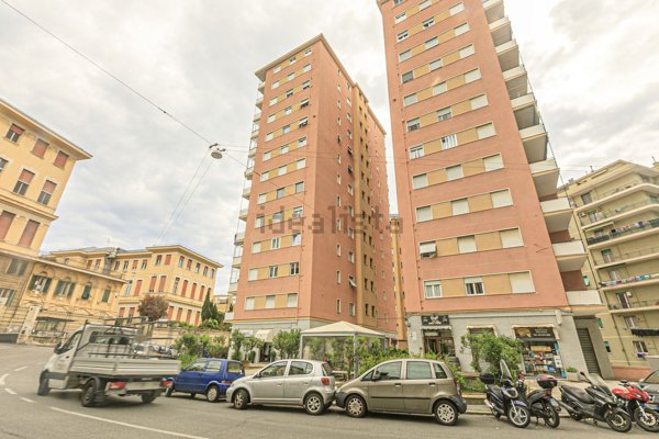 appartamento in vendita a Genova in zona Sampierdarena