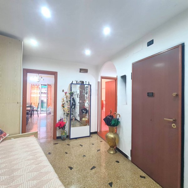 appartamento in vendita a Genova in zona Sampierdarena