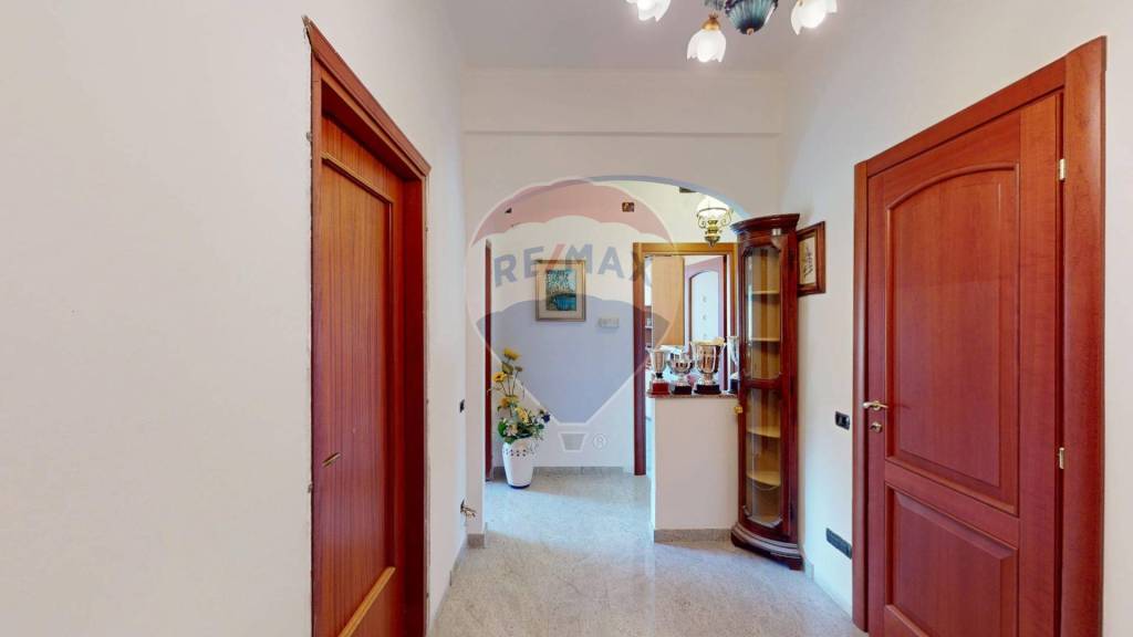 appartamento in vendita a Genova in zona Molassana