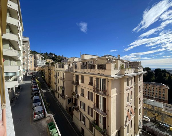 appartamento in vendita a Genova in zona Castelletto