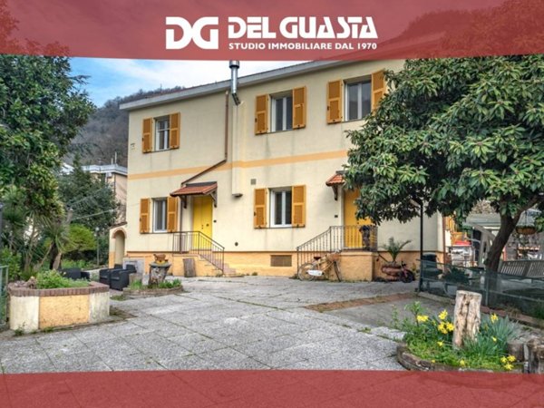 casa indipendente in vendita a Genova in zona Molassana