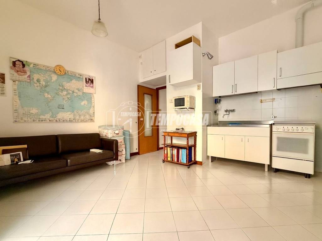 appartamento in vendita a Genova in zona Sestri Ponente