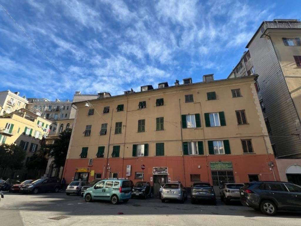 appartamento in vendita a Genova in zona Foce