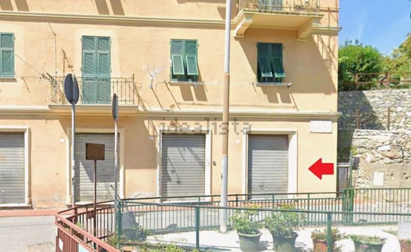 locale di sgombero in vendita a Genova in zona San Desiderio