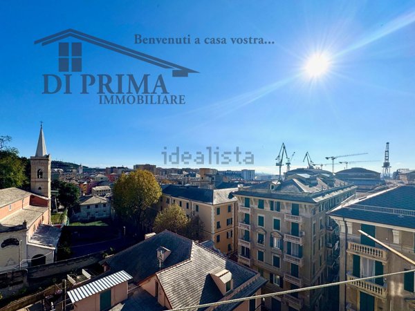 appartamento in vendita a Genova in zona Sestri Ponente