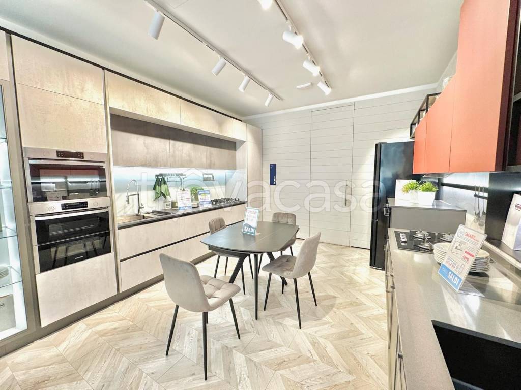 negozio in vendita a Genova in zona Marassi