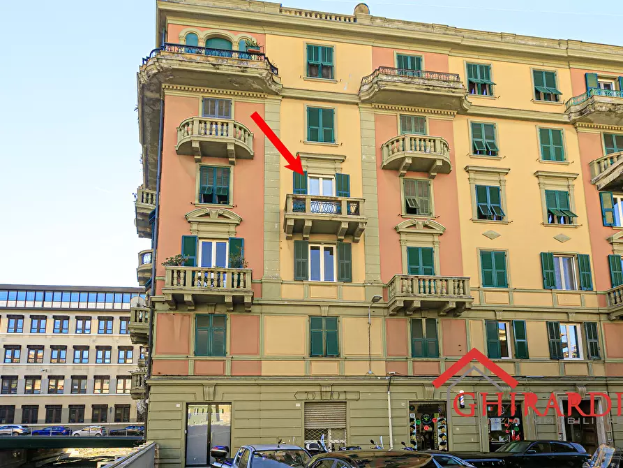 appartamento in vendita a Genova in zona Sestri Ponente