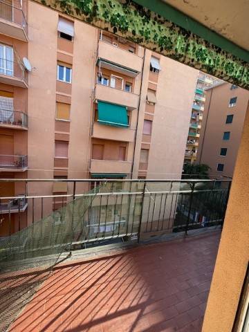 appartamento in vendita a Genova in zona Marassi