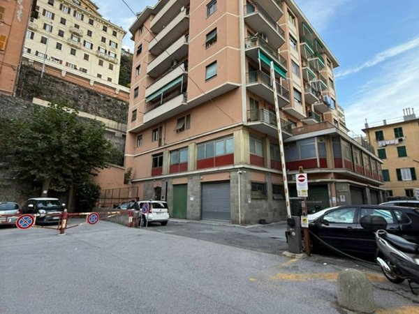 appartamento in vendita a Genova in zona Quezzi