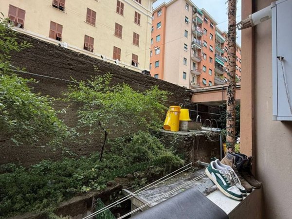 appartamento in vendita a Genova in zona Marassi