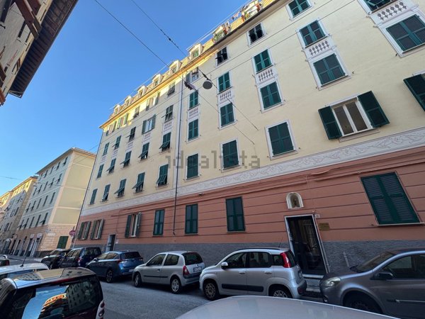 appartamento in vendita a Genova in zona Pegli