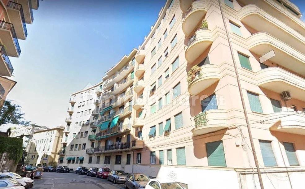 appartamento in vendita a Genova in zona Quezzi