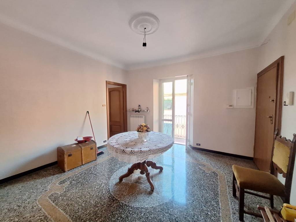 appartamento in vendita a Genova in zona Certosa