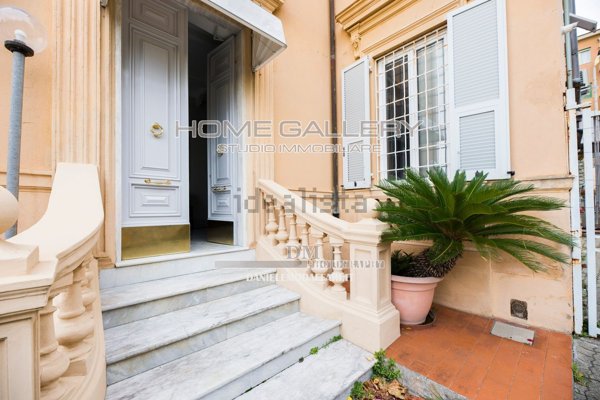 appartamento in vendita a Genova in zona Albaro