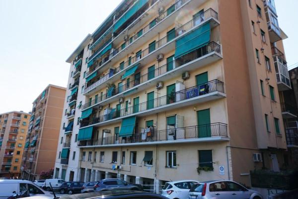 appartamento in vendita a Genova in zona Sampierdarena