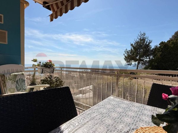 appartamento in vendita a Genova in zona Voltri