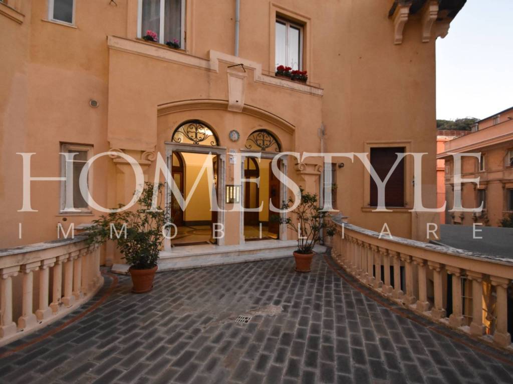 appartamento in vendita a Genova