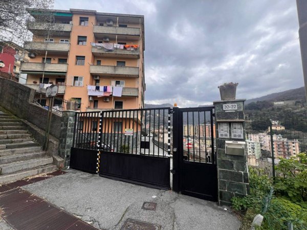 appartamento in vendita a Genova in zona Quezzi