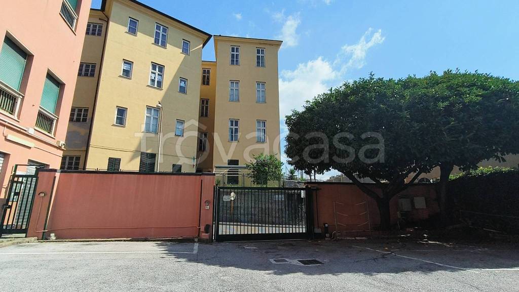 appartamento in vendita a Genova in zona DiNegro