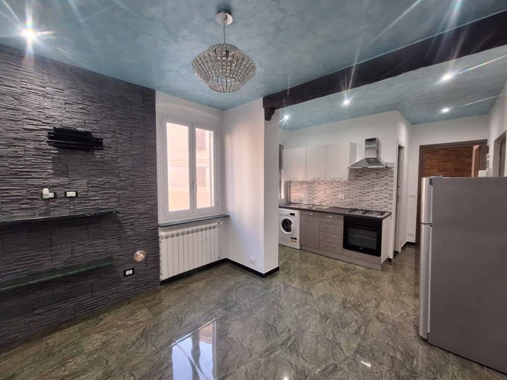 appartamento in vendita a Genova in zona Rivarolo