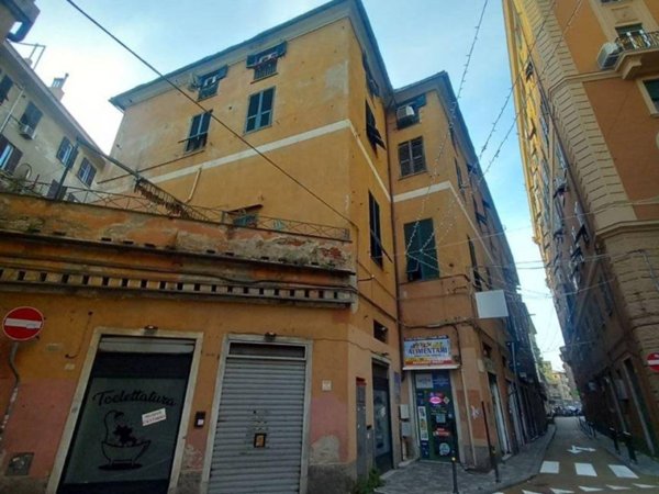 appartamento in vendita a Genova in zona Sampierdarena