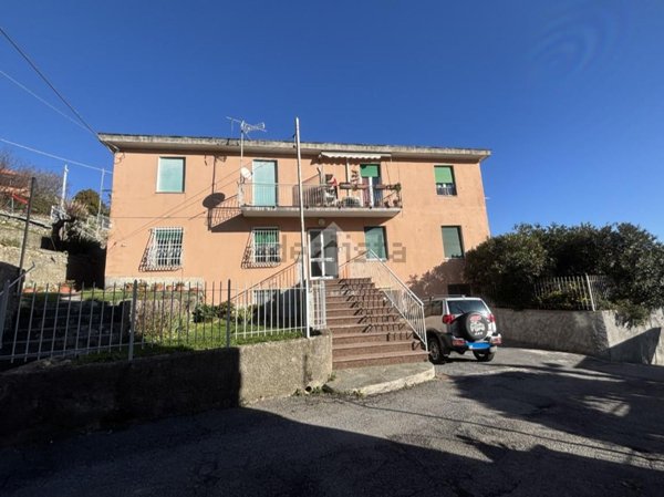appartamento in vendita a Genova in zona Molassana