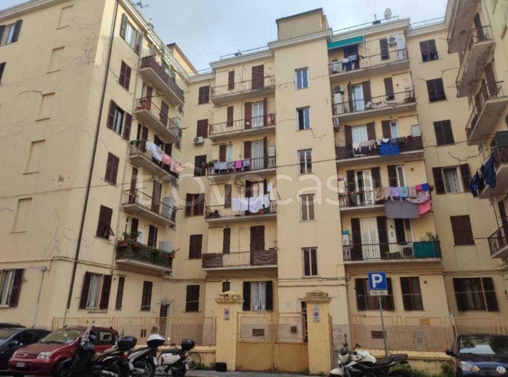 appartamento in vendita a Genova in zona Sampierdarena